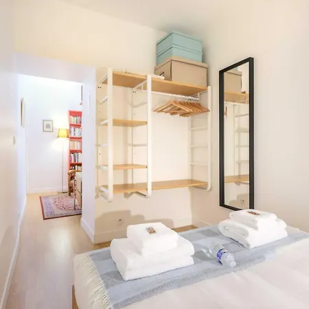 Spacious - 2br-6p - Bastille Apartment *